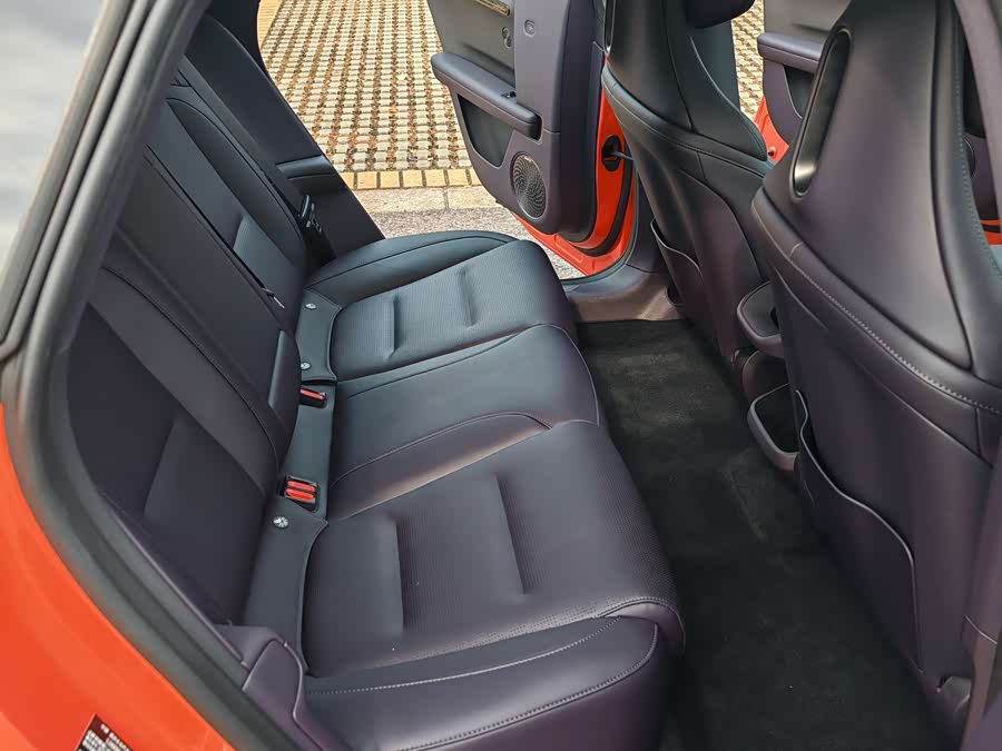 Avatr 06 2025 car image #22