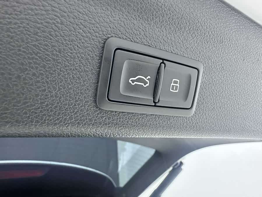 Audi Q3 2023 #22 Audi Q3 2023 car image #22