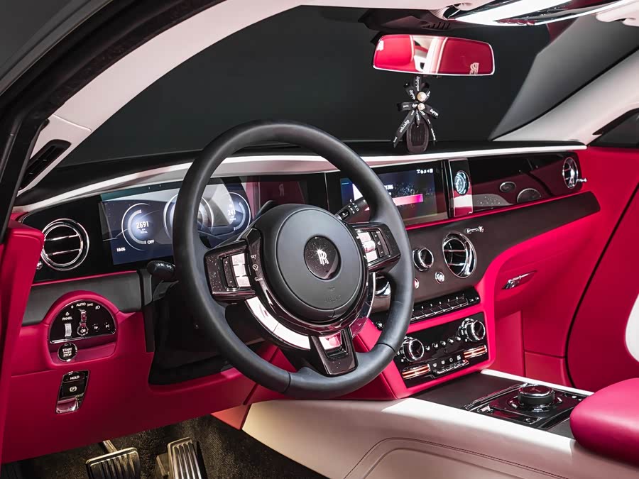 劳斯莱斯 闪灵 2024 汽车图片 #22