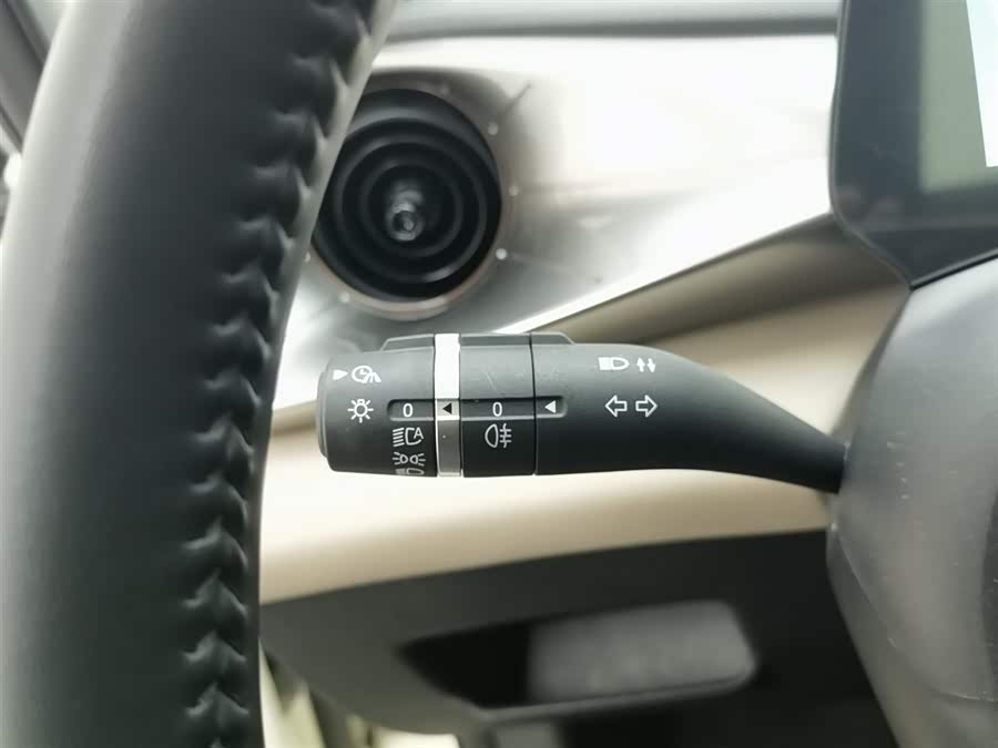 BYD Dolphin 2023 #22 BYD Dolphin 2023 car image #22