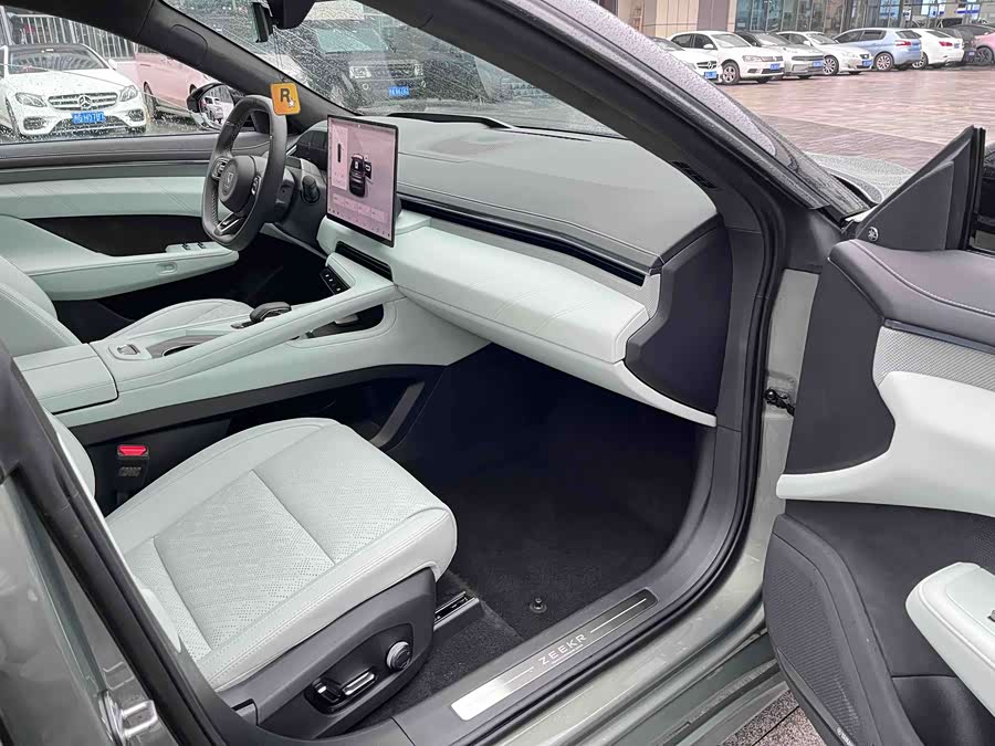 极氪 极氪001 2024 汽车图片 #22