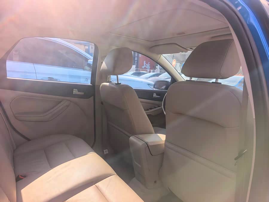 Ford Focus 2013 image de voiture #22