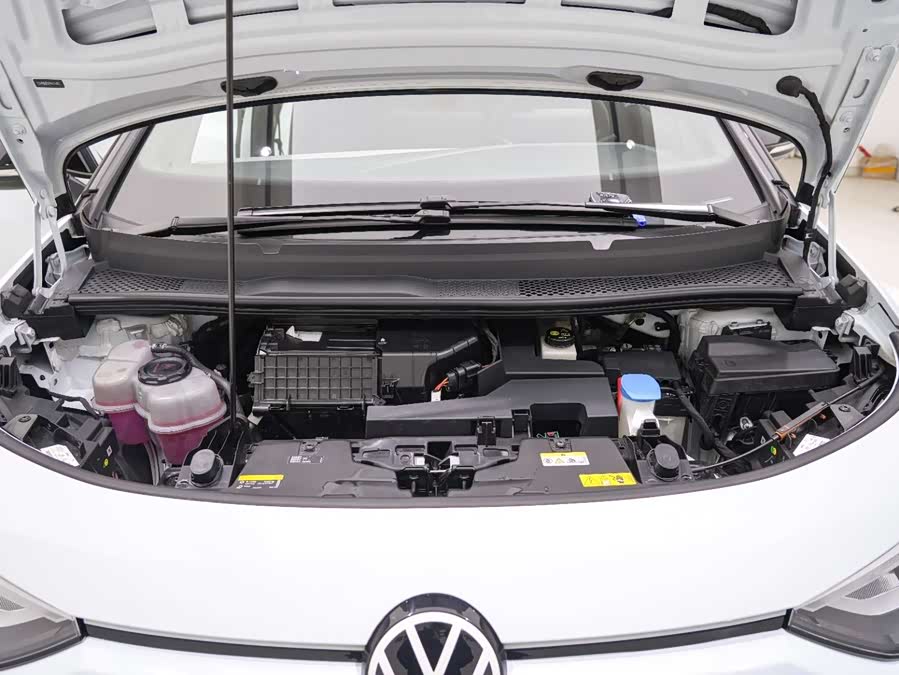 Volkswagen ID.3 2023 immagine di auto #22