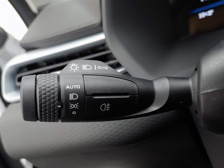 GEELY Emgrand 2025 car image #22