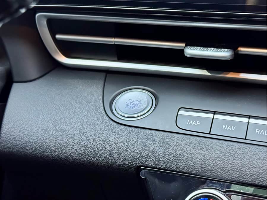Hyundai Elantra 2025 car image #22