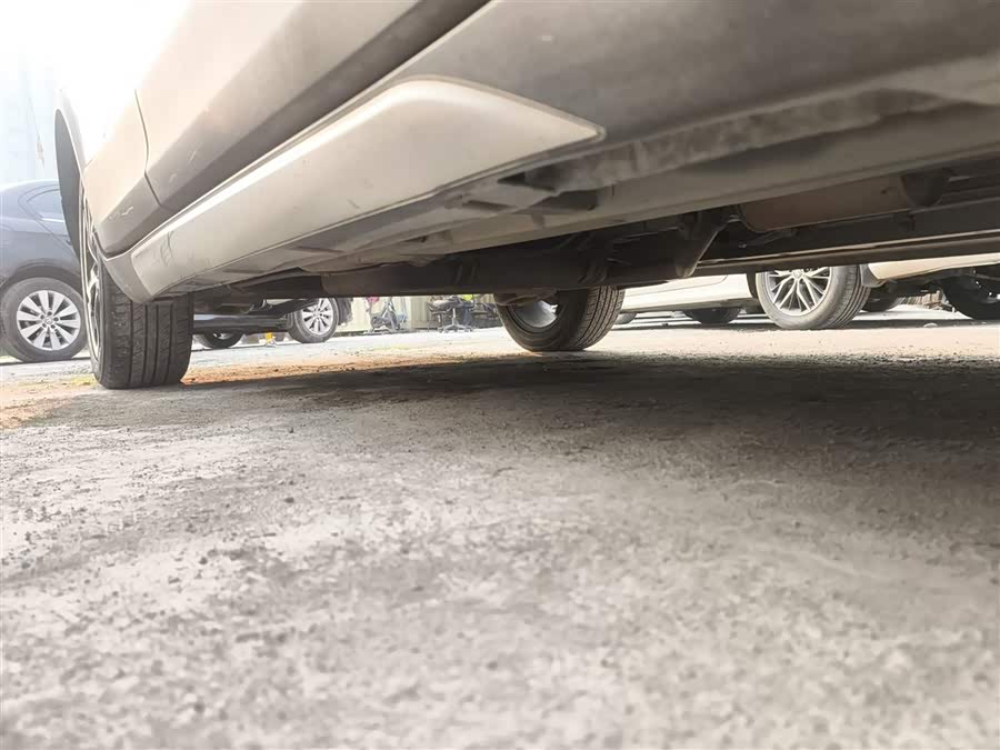 SWM X7 2018 изображение автомобиля #22