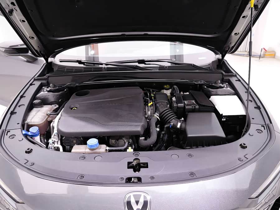 Changan UNI-V 2023 immagine di auto #22