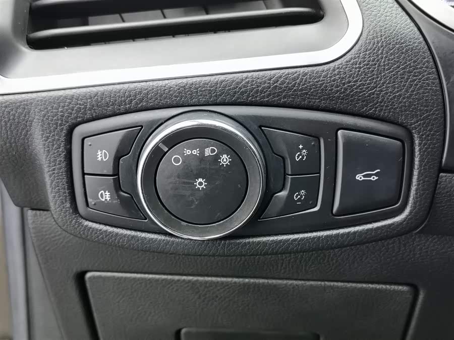 Ford Edge 2015 car image #22