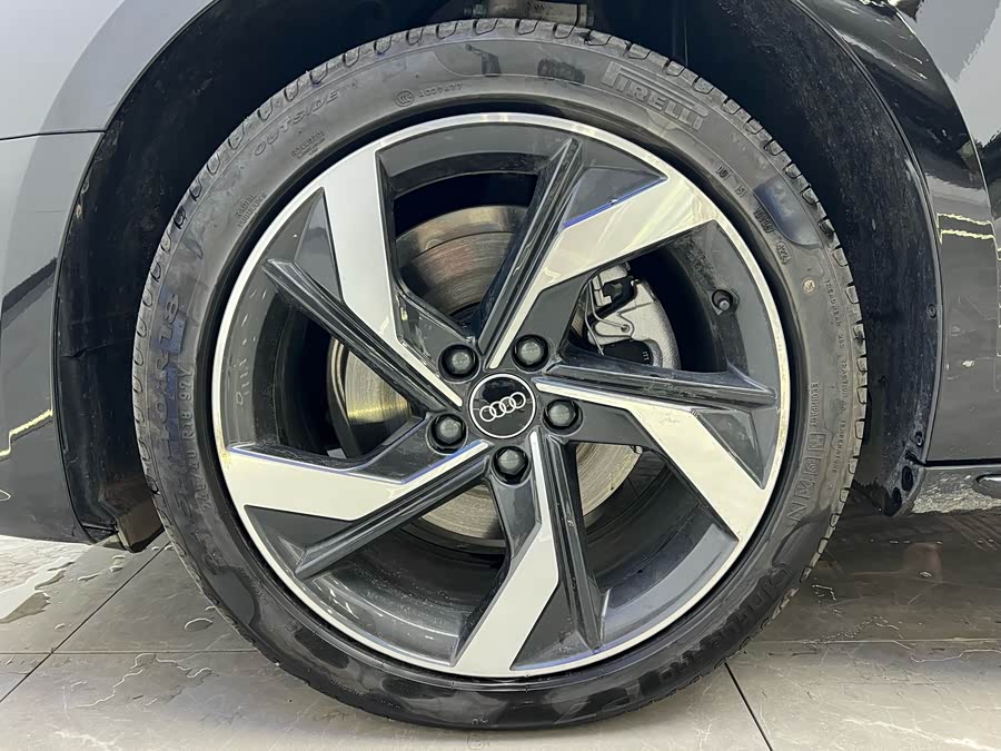 Audi A4L 2024 immagine di auto #22
