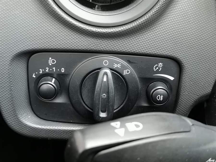 Ford Fiesta 2014 car image #22