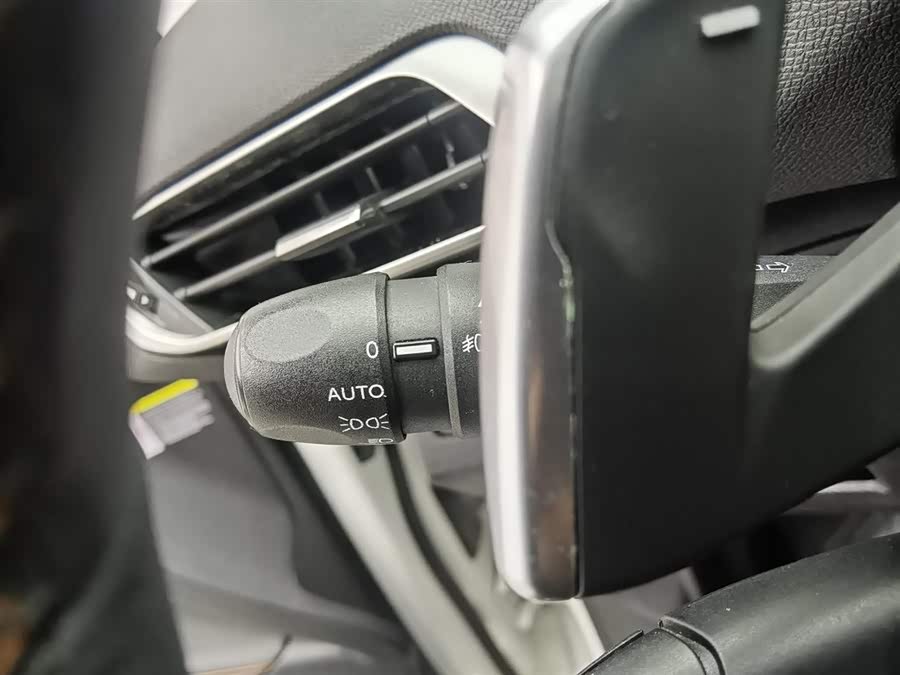 Peugeot 5008 2018 car image #22