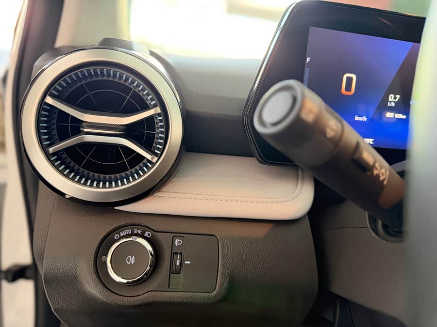 Chevrolet Monza 2023 car image #22