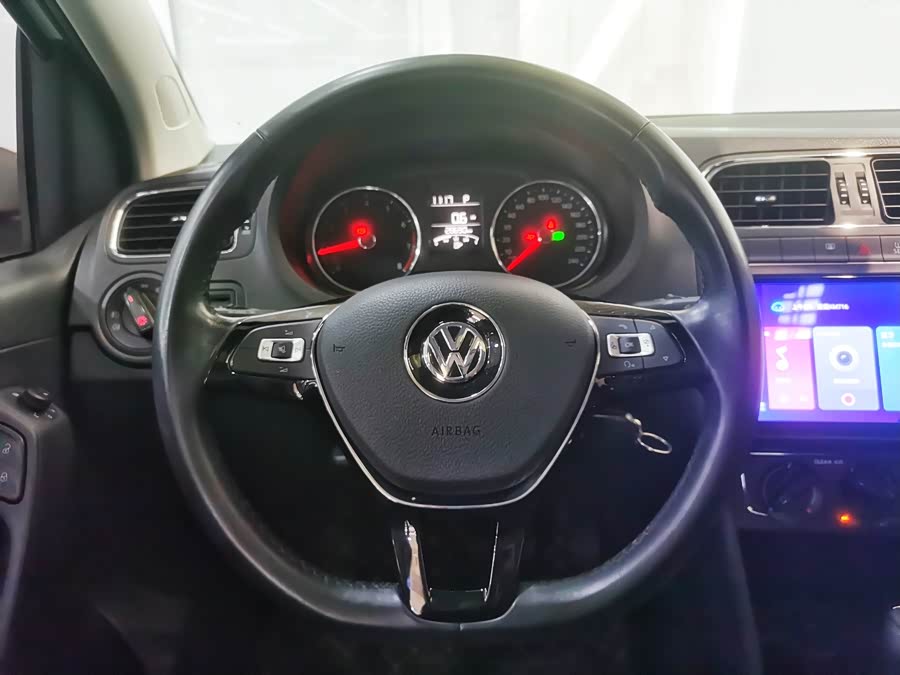 Volkswagen Polo 2019 immagine di auto #22