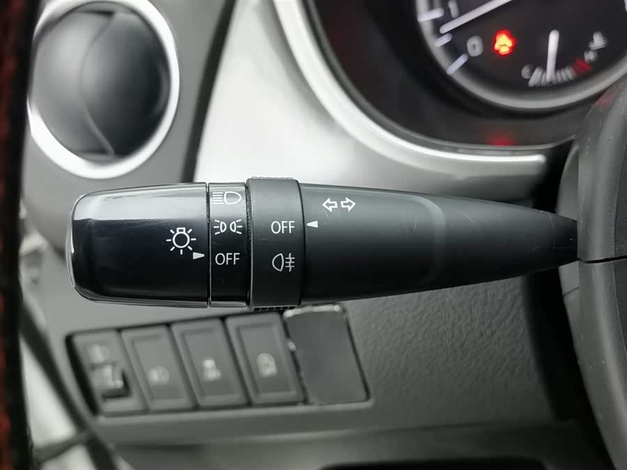 Suzuki Vitara 2017 #22 Suzuki Vitara 2017 car image #22