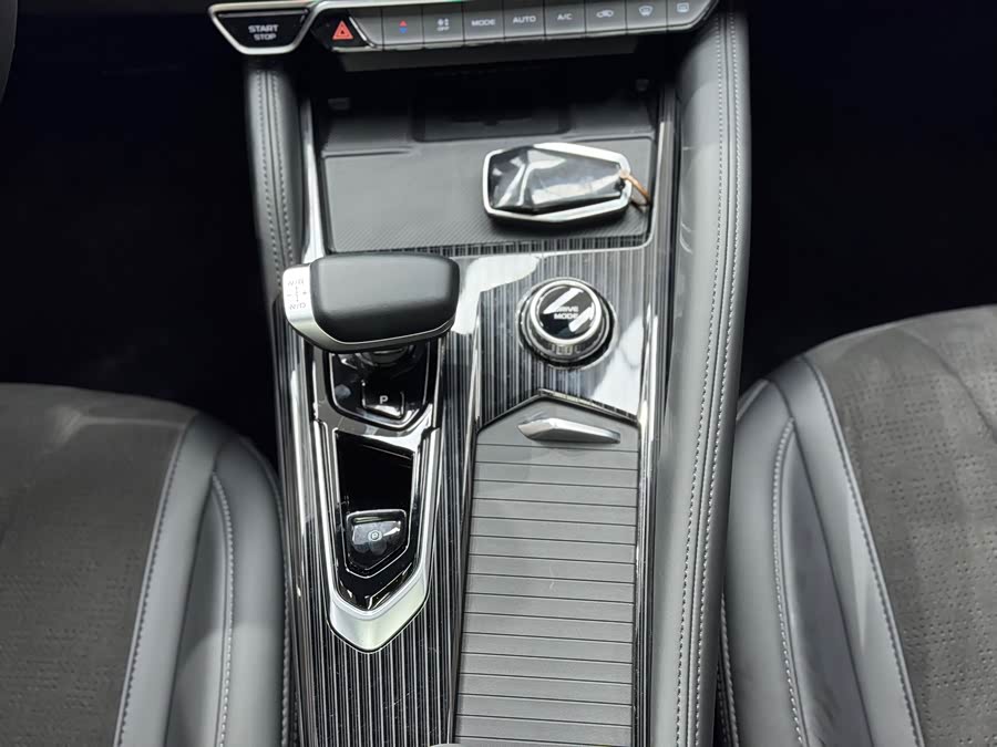 GEELY Monjaro 2024 car image #22