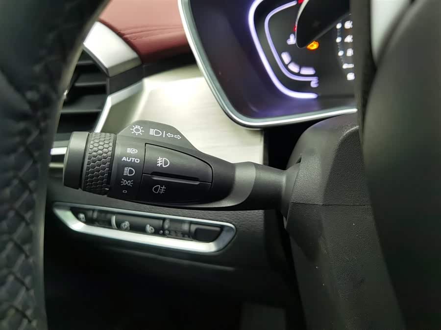 GEELY Coolray 2019 car image #22
