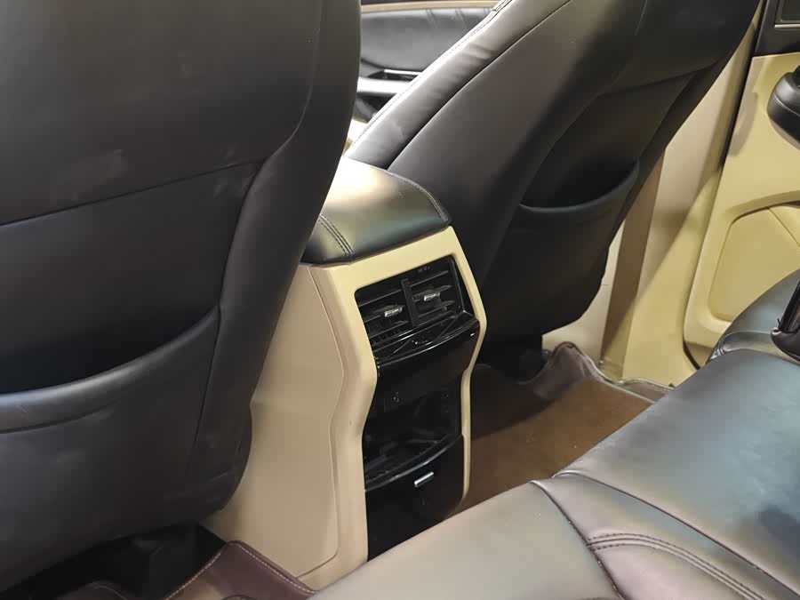 Ford Edge 2016 #22 Ford Edge 2016 car image #22