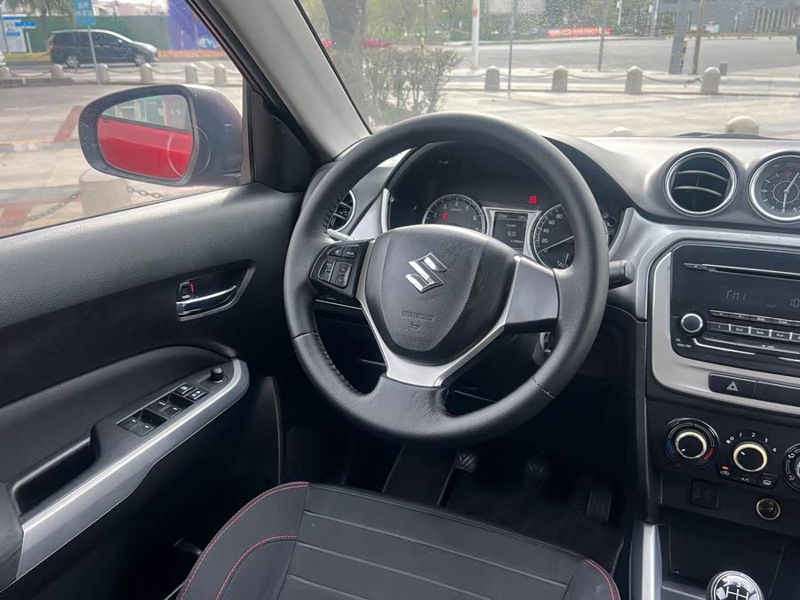 铃木 维特拉 2015 汽车图片 #22