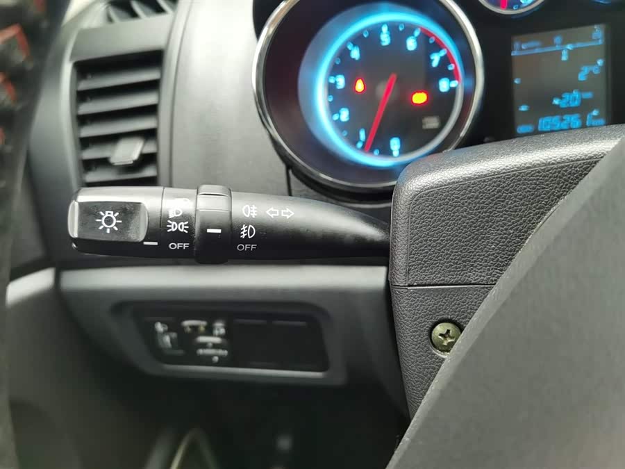 Changan CS35 2013 #22 Changan CS35 2013 car image #22