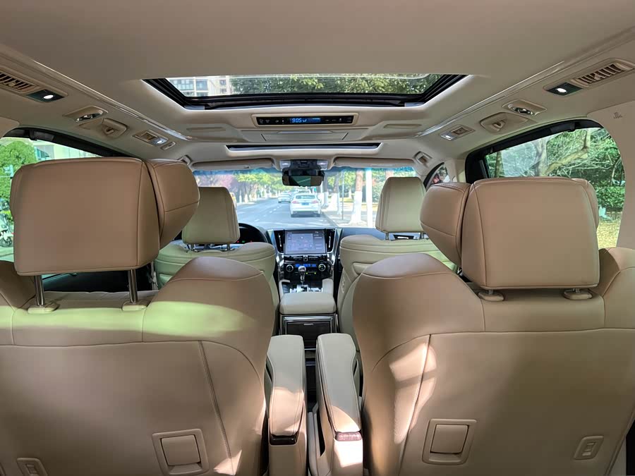 Toyota Alphard 2021 #22 Toyota Alphard 2021 car image #22