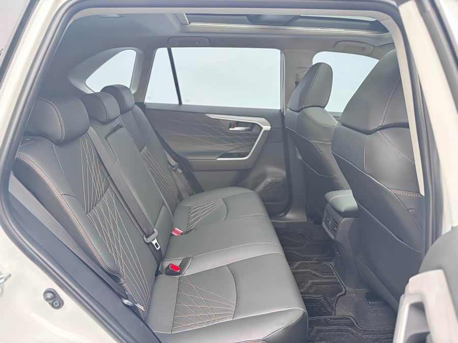 Toyota RAV4 2025 car image #22