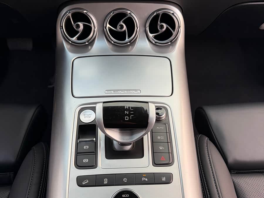 Denza X 2021 car image #22