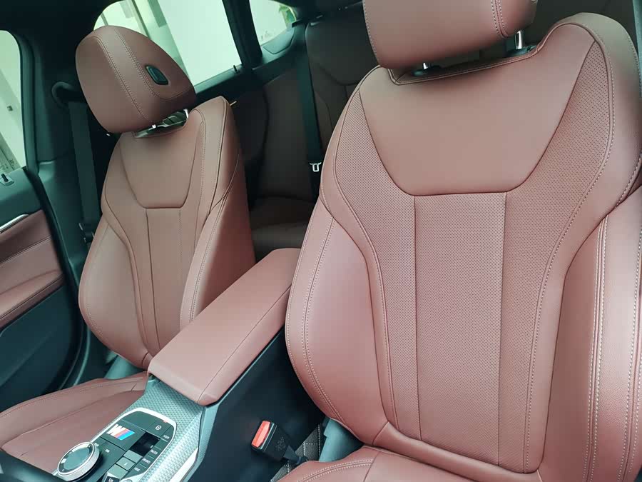 BMW 4 Series 2025 #22 BMW 4 Series 2025 immagine di auto #22