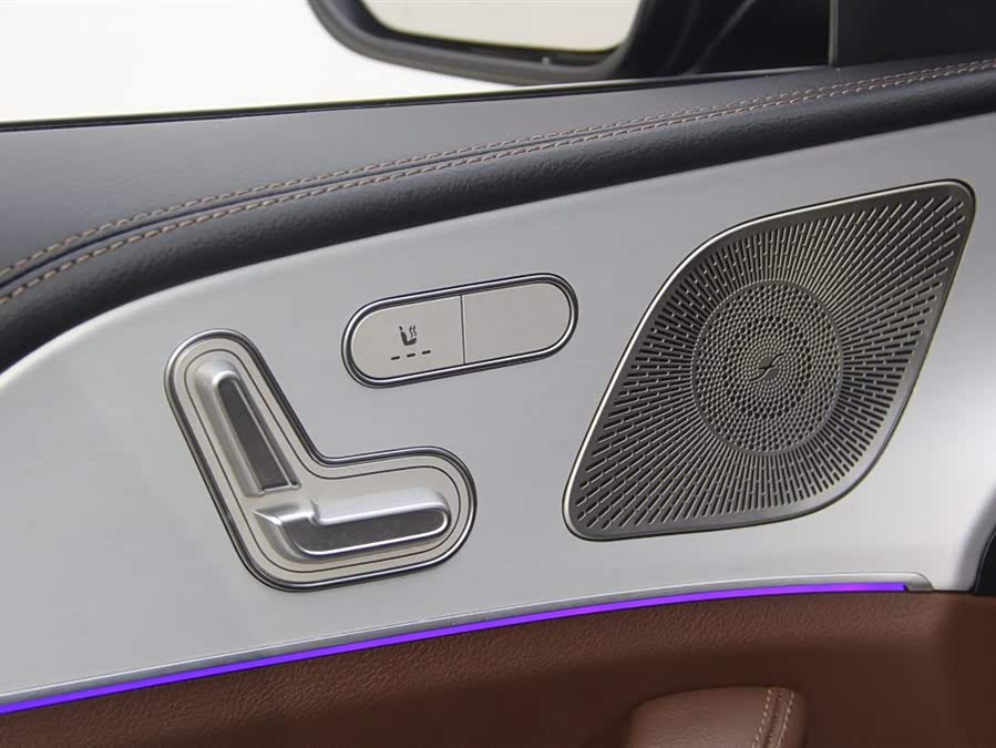 Mercedes-Benz GLE Class 2024 car image #22