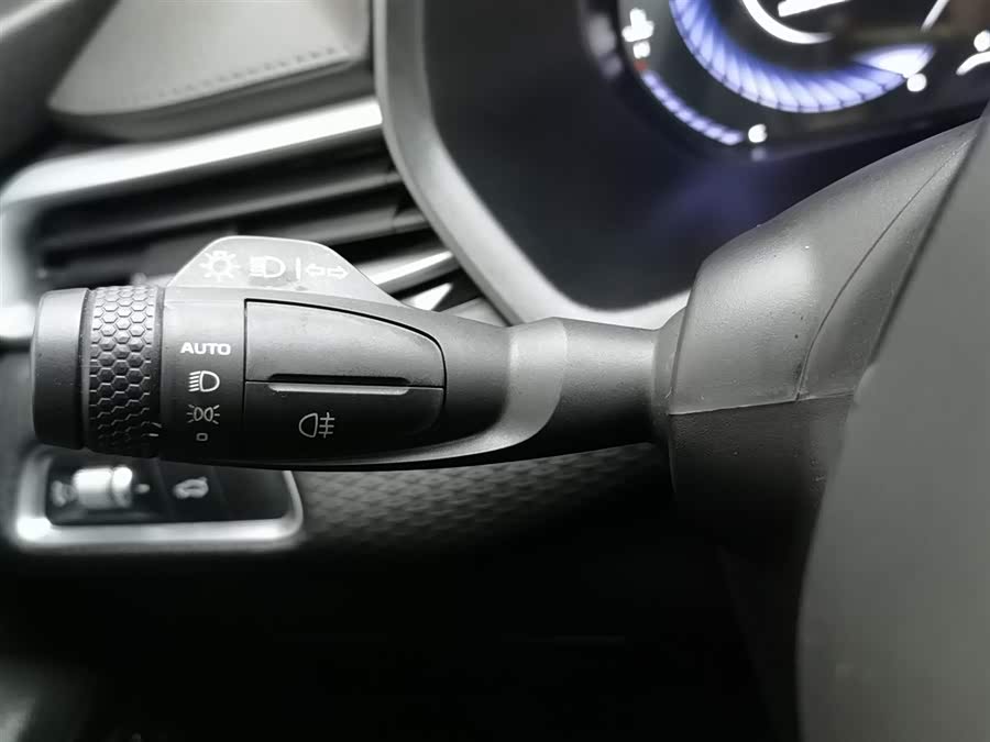 GEELY Emgrand 2023 car image #22