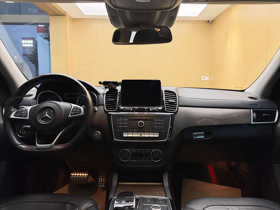 Mercedes-Benz GLE Class 2016 car image #22