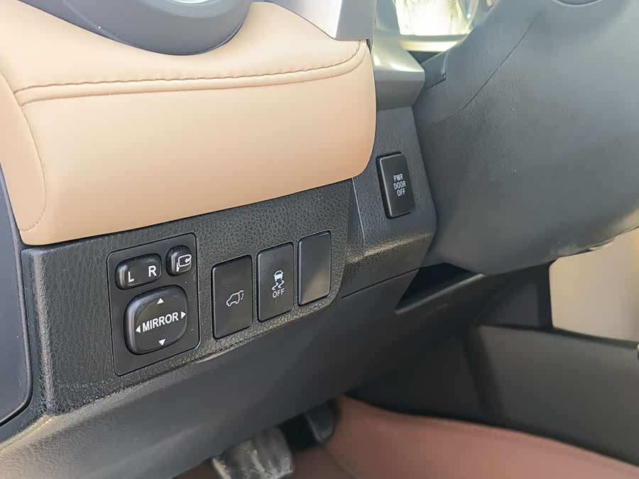 Toyota RAV4 2015 car image #22