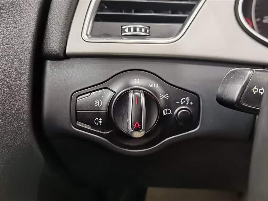 Audi A4 (Imported) 2012 #22 Audi A4 (Imported) 2012 car image #22