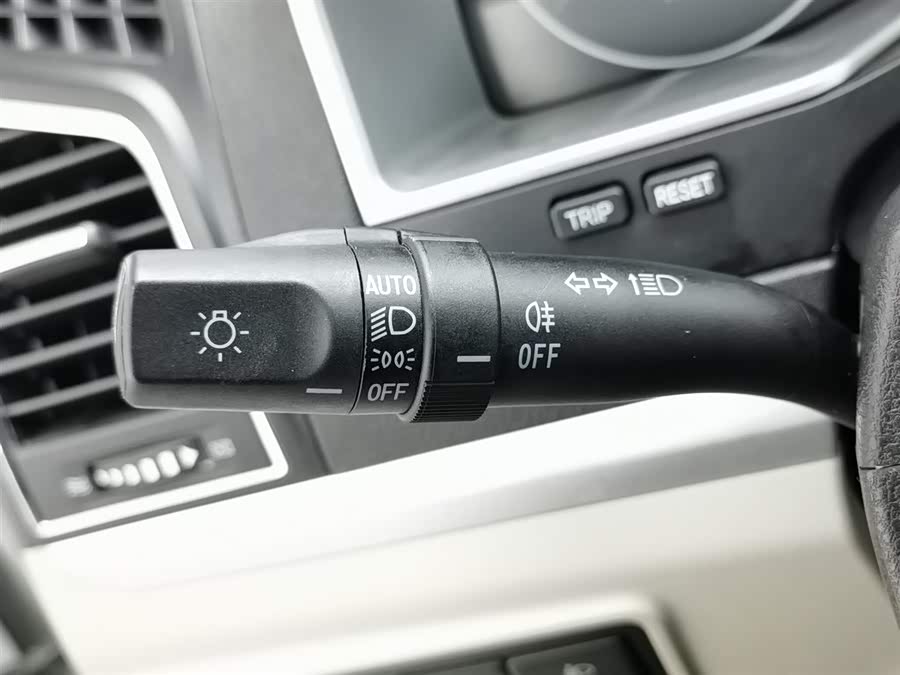 GEELY Emgrand 2015 car image #22