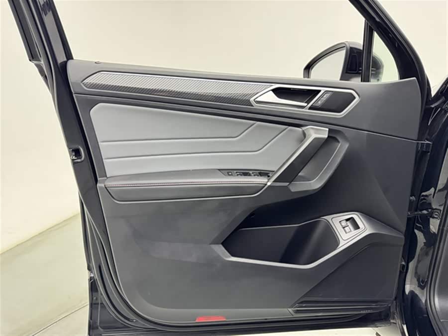Volkswagen Tiguan L New Energy 2023 #22 Volkswagen Tiguan L New Energy 2023 car image #22