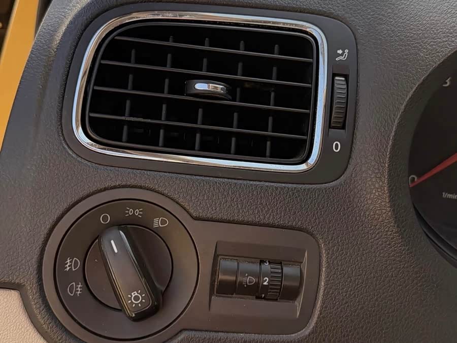 大众 Polo 2011 汽车图片 #22