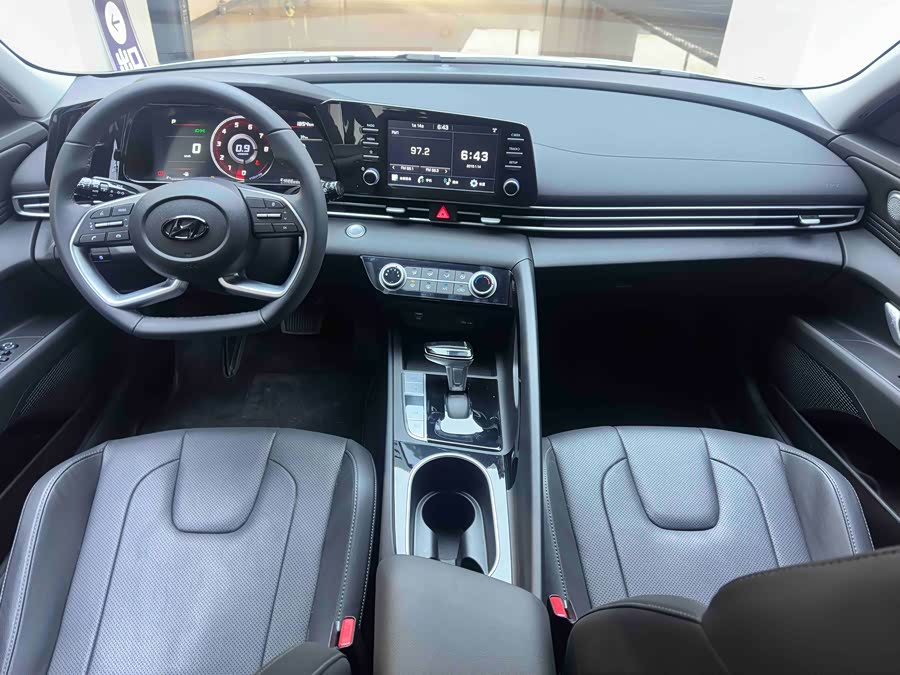 Hyundai Elantra 2023 #22 Hyundai Elantra 2023 car image #22
