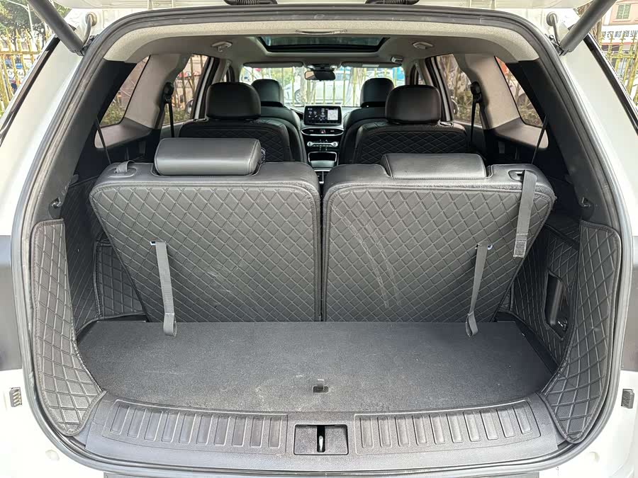 Hyundai Santa Fe 2020 car image #22