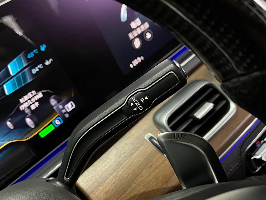 Mercedes-Benz GLE Class 2020 car image #22