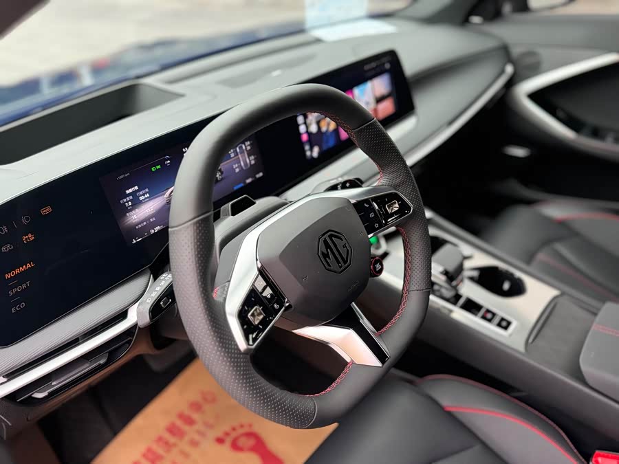 MG 7 2025 car image #22