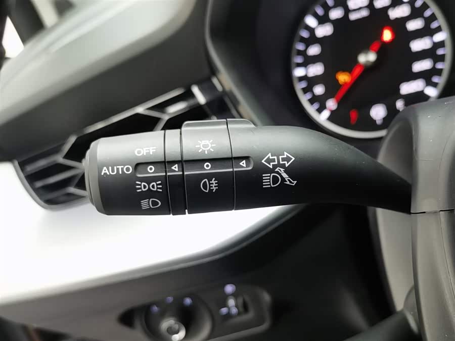 MG 5 2024 car image #22