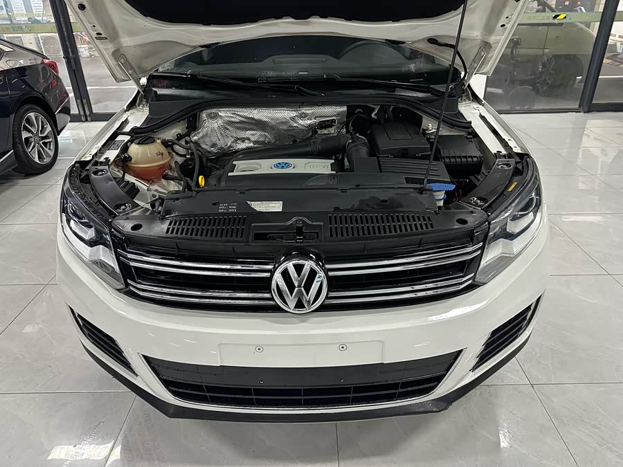 Volkswagen Tiguan 2016 car image #22
