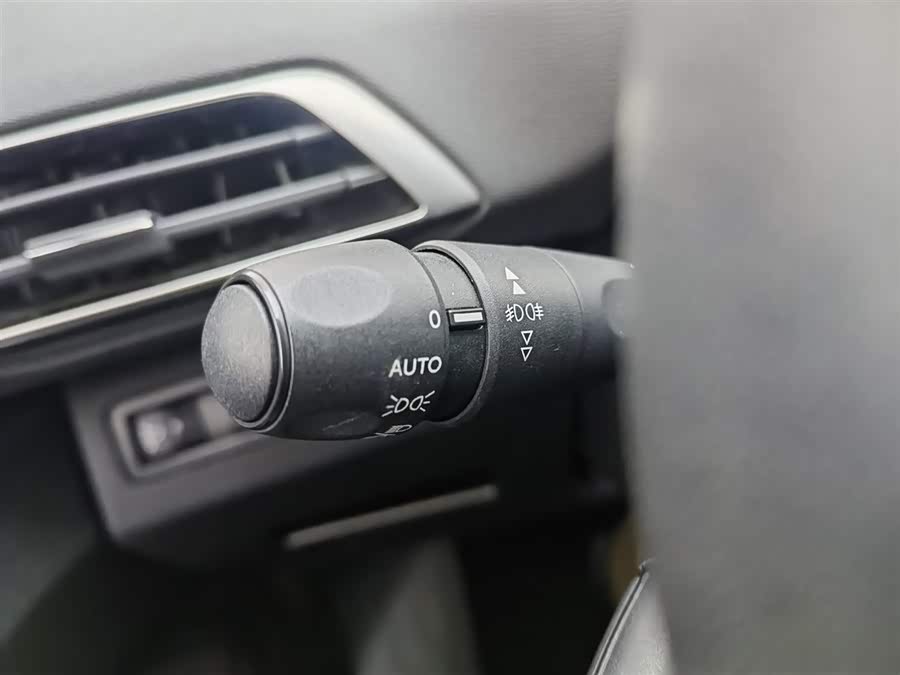 Peugeot 4008 2018 #22 Peugeot 4008 2018 car image #22