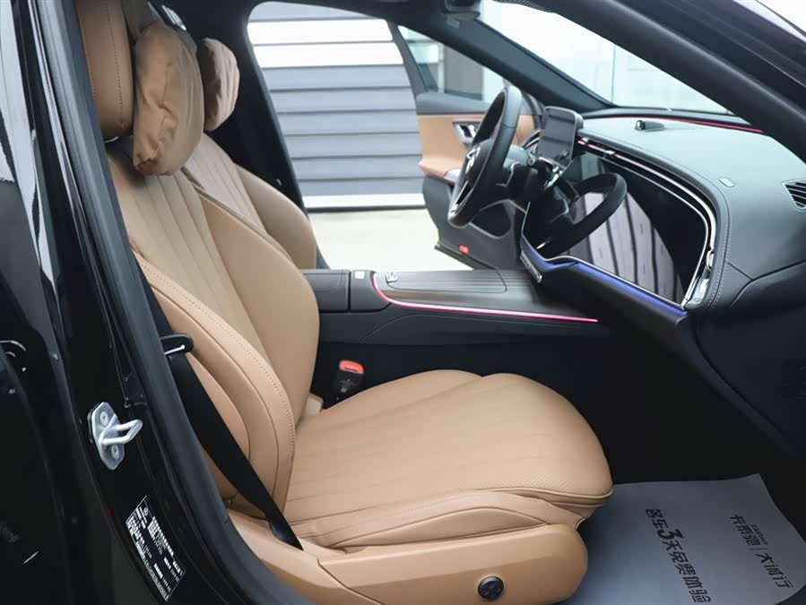 Mercedes-Benz E Class 2024 car image #22