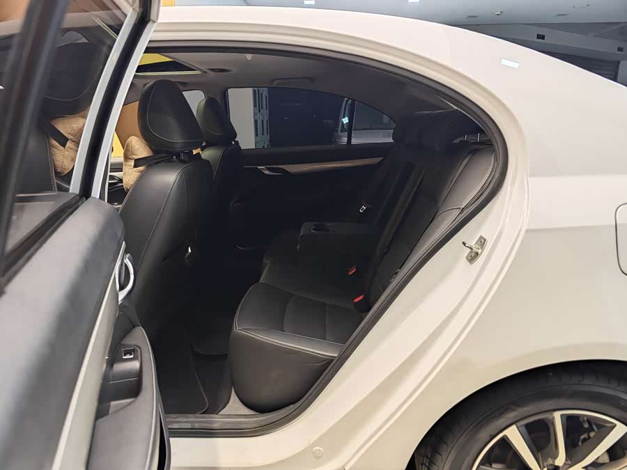 GEELY Emgrand 2020 #22 GEELY Emgrand 2020 car image #22