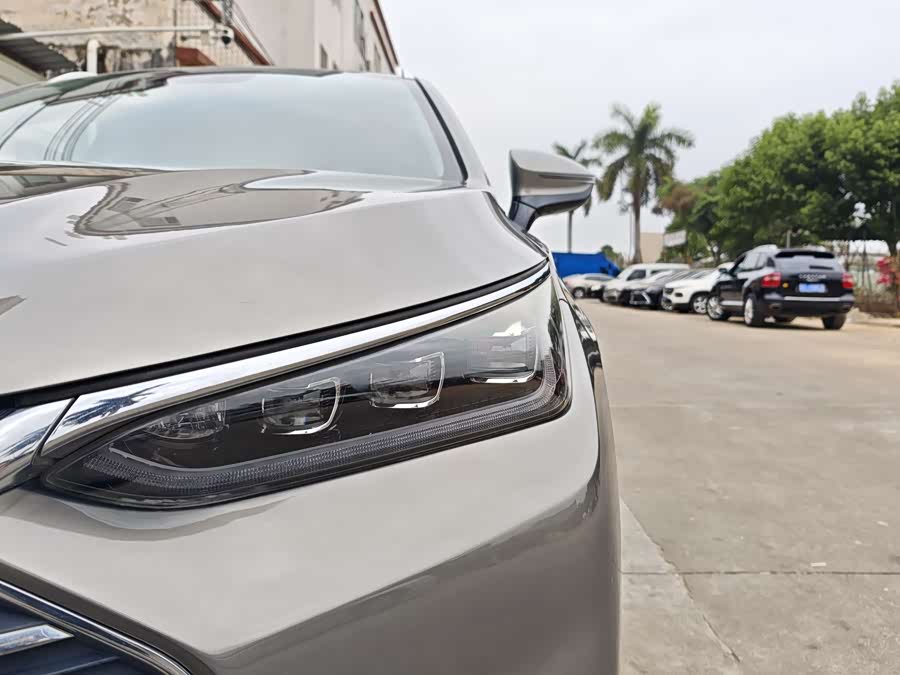 BYD Tang 2019 immagine di auto #22