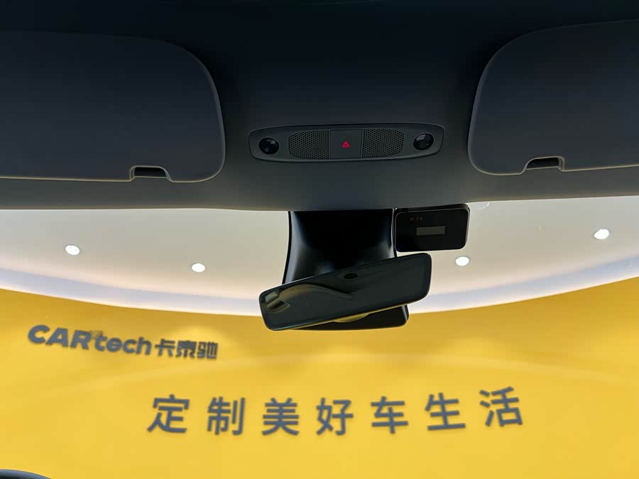Tesla Model Y 2022 car image #22