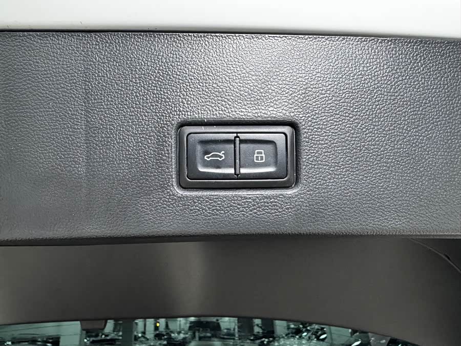 Volkswagen T-Roc 2022 car image #22