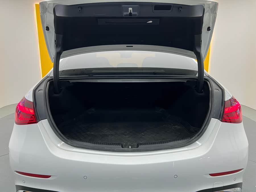 Mercedes-Benz C Class 2024 car image #22