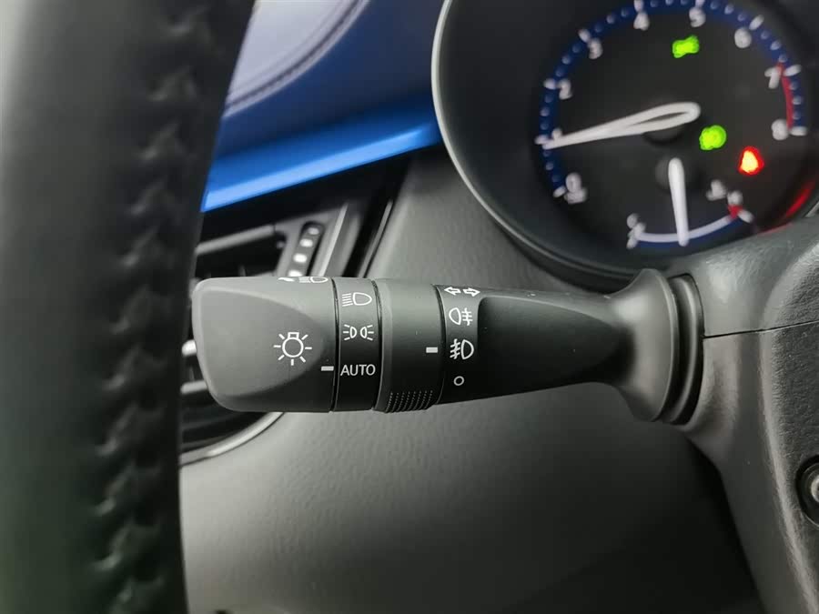 Toyota C-HR 2021 immagine di auto #22