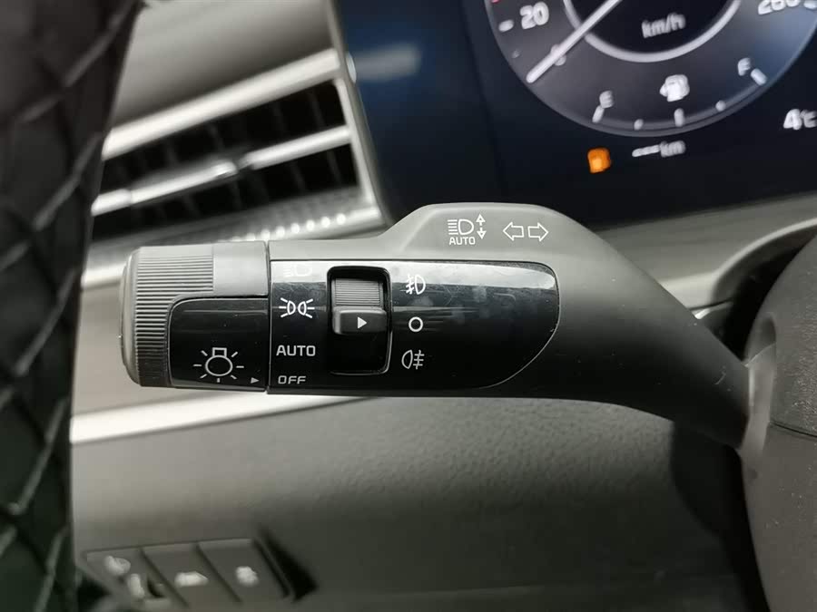 起亚 起亚K5 2021 汽车图片 #22